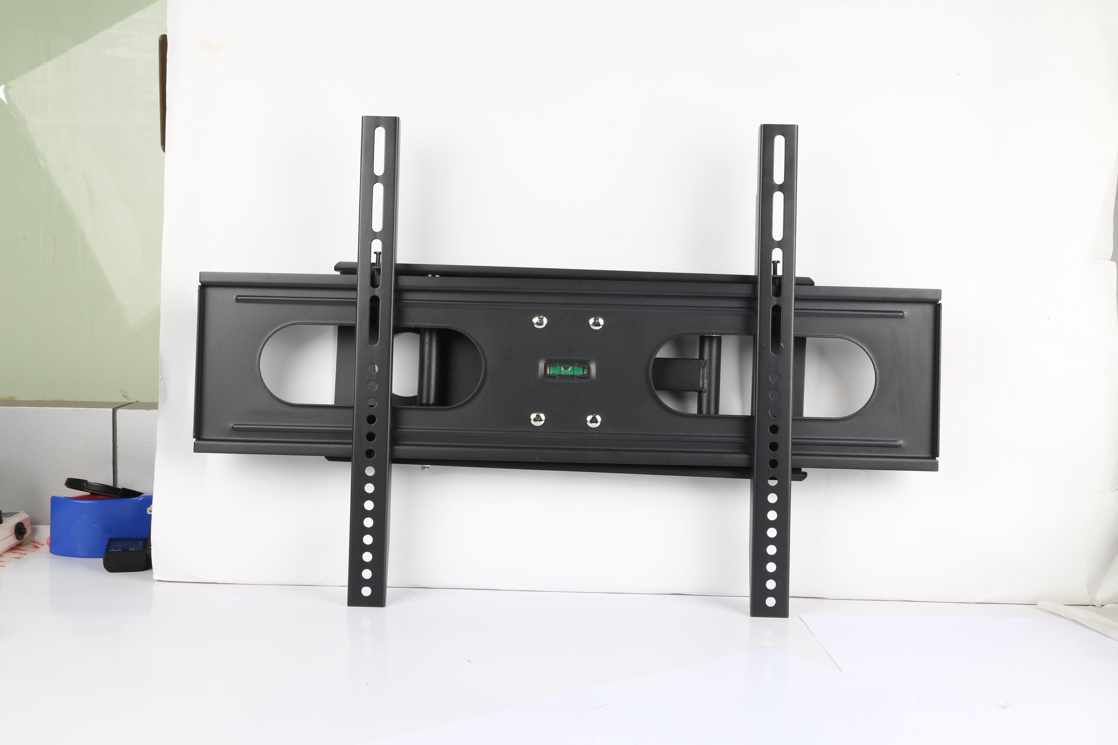 1Pc Full Motion TV Wall Mount Swivel Tilt TV Wall Rack Support 37in To 70in TV Wall Mount Max VESA Up To 600x400mm Holds Up To 99LBS