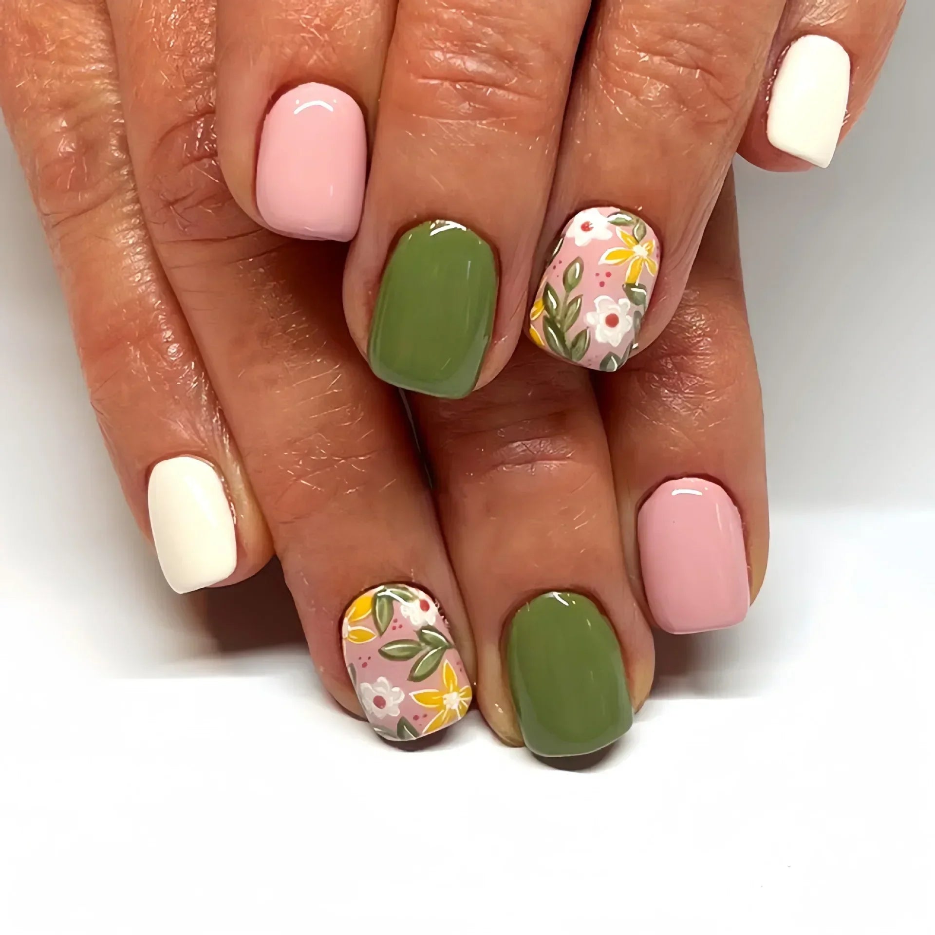 24Pcs Cute Green Square Press On Nails-11